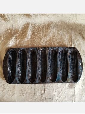 LODGE 27C2 Cornbread Corn Bread  Heavy Cast Iron Baking Dish Pan Vintage USA